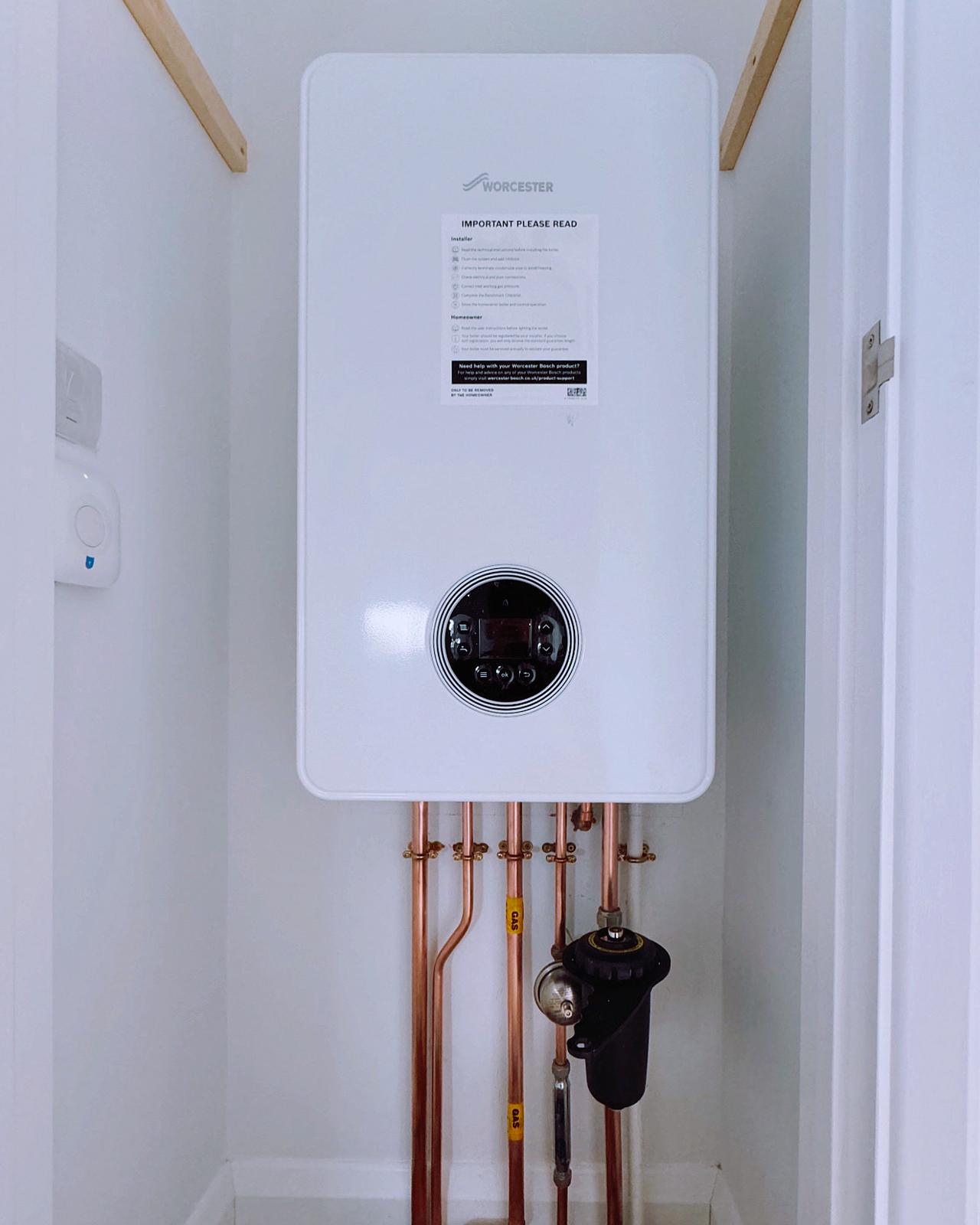 Modern Bedfordshire home with finished Goldflame heating and air conditioning installation.